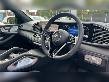 Used Mercedes-Benz GLE 2025 for sale - 76914927: Photo