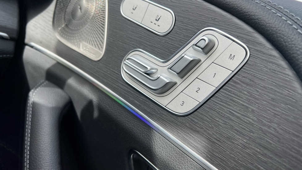 Used Mercedes-Benz GLE 2025 for sale - 76914927: Photo 53