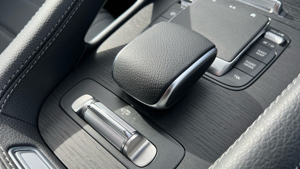 Used Mercedes-Benz GLE 2025 for sale - 76914927: Photo 57