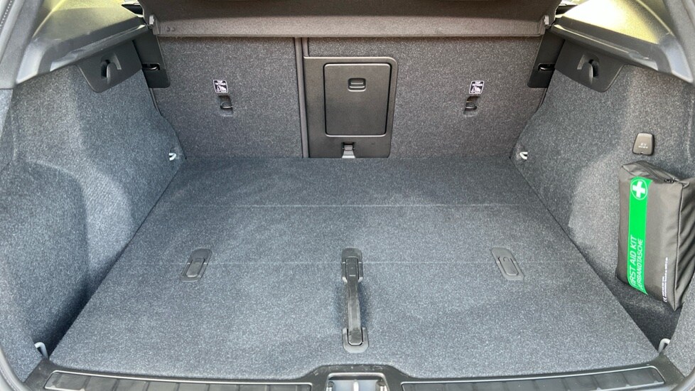 Used Volvo XC40 2023 for sale - 76960054: Photo 15