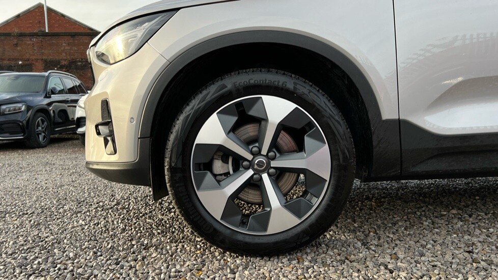 Used Volvo XC40 2023 for sale - 76960054: Photo 17