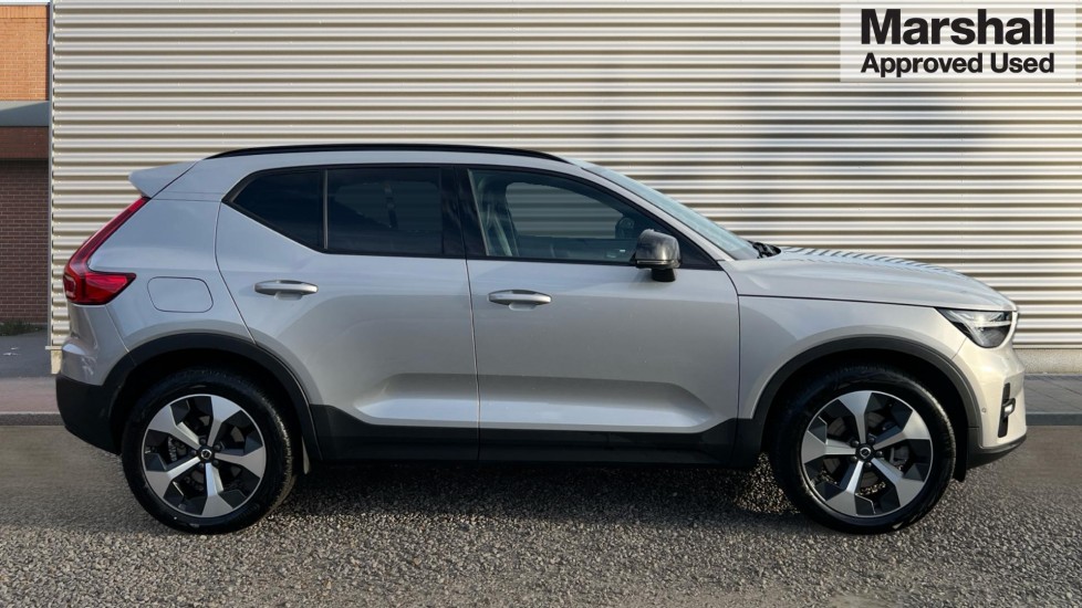 Used Volvo XC40 2023 for sale - 76960054: Photo 2