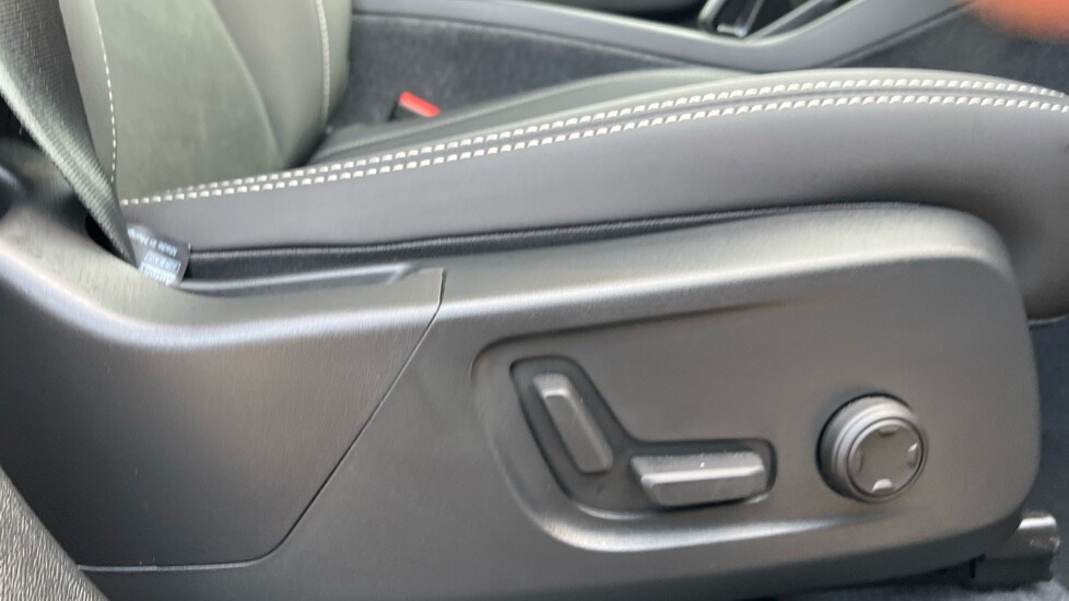 Used Volvo XC40 2023 for sale - 76960054: Photo 32