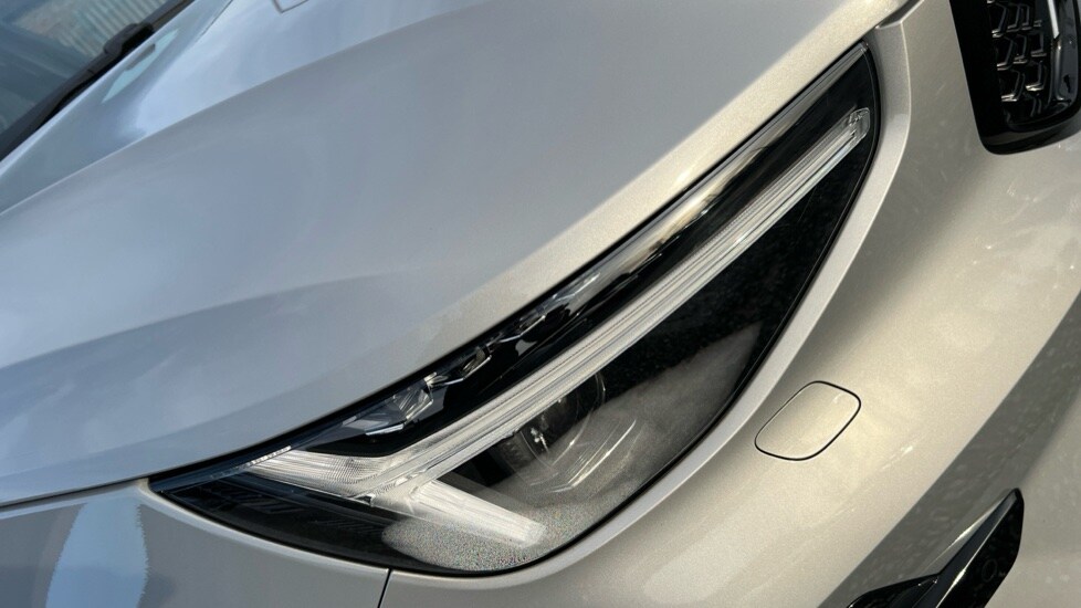 Used Volvo XC40 2023 for sale - 76960054: Photo 38