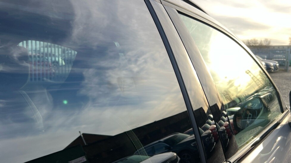 Used Volvo XC40 2023 for sale - 76960054: Photo 42