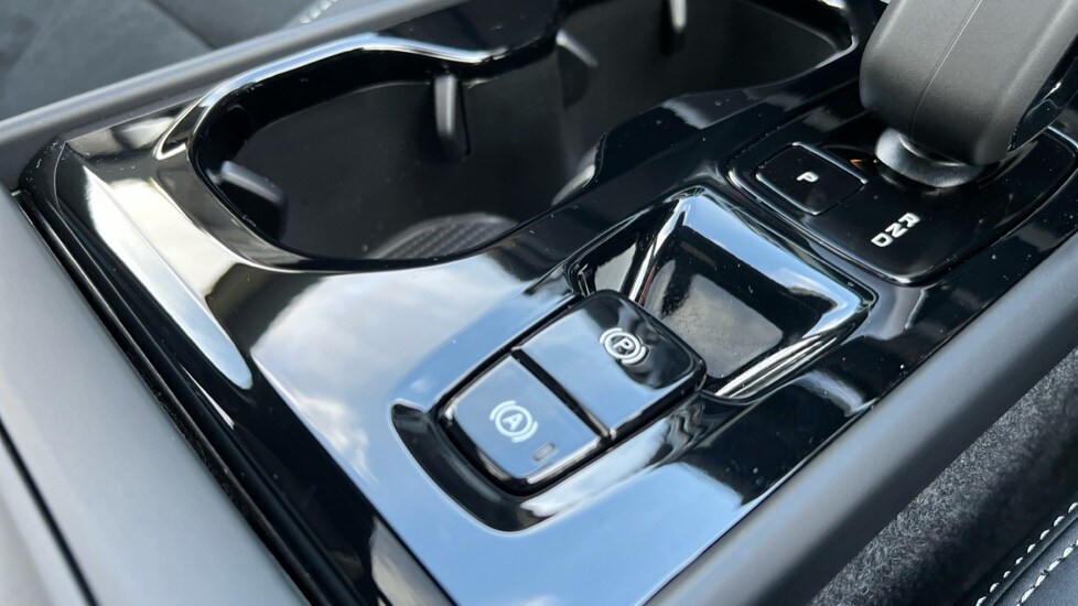 Used Volvo XC40 2023 for sale - 76960054: Photo 52