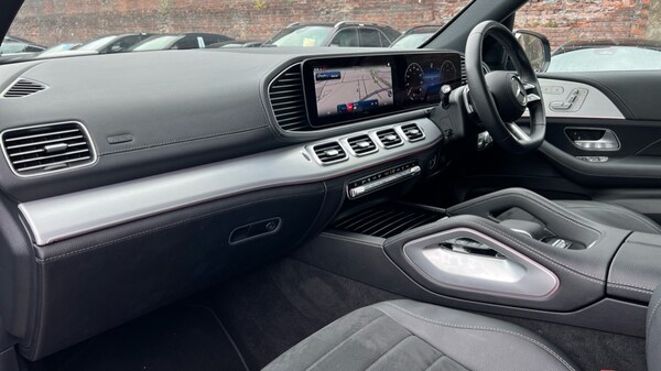 Used Mercedes-Benz GLE 2025 for sale - 75534034: Photo 11