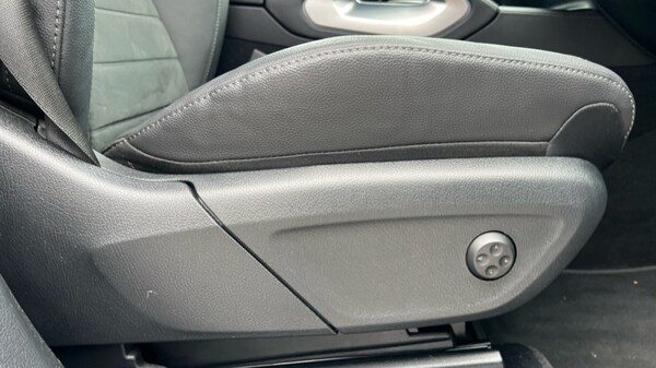 Used Mercedes-Benz GLE 2025 for sale - 75534034: Photo 39