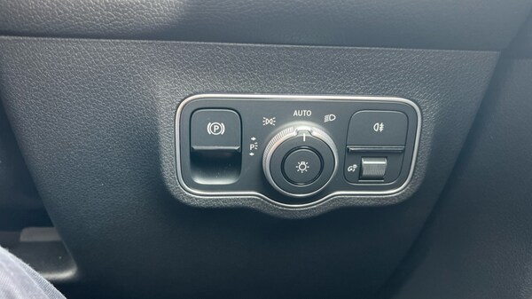 Used Mercedes-Benz GLB 2024 for sale - 76086676: Photo 53