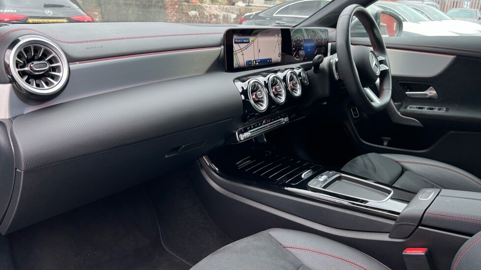 Used Mercedes-Benz CLA 2024 for sale - 76062058: Photo 11
