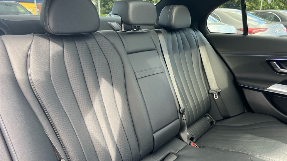 Used Mercedes-Benz E Class 2025 for sale - 75934645: Photo 15