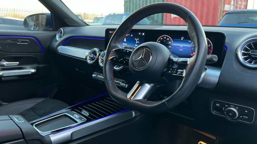 Used Mercedes-Benz GLB 2024 for sale - 77050899: Photo 3