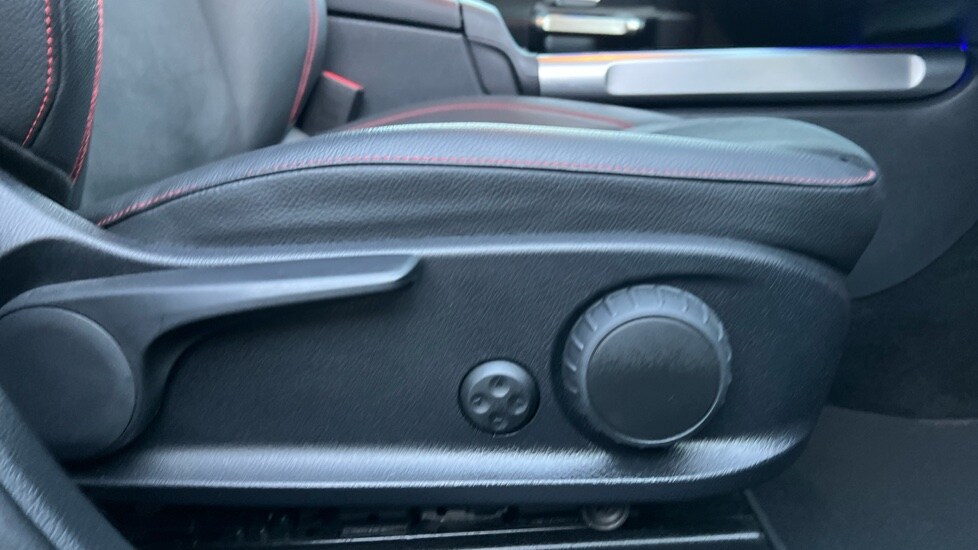 Used Mercedes-Benz GLB 2024 for sale - 77050899: Photo 39