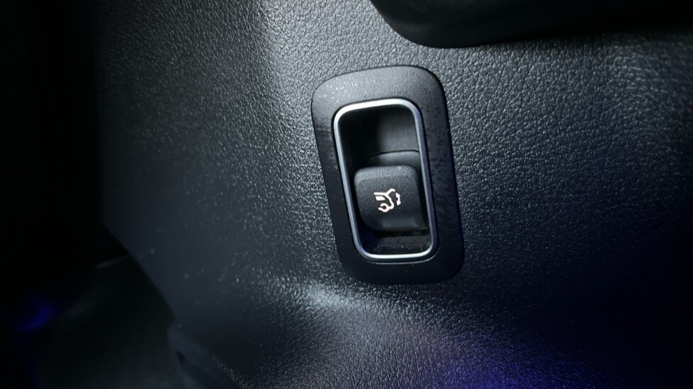 Used Mercedes-Benz GLB 2024 for sale - 77050899: Photo 54