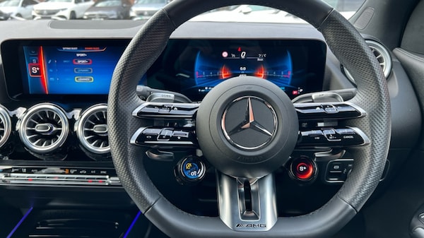 Used Mercedes-Benz GLA 2024 for sale - 76074385: Photo 12