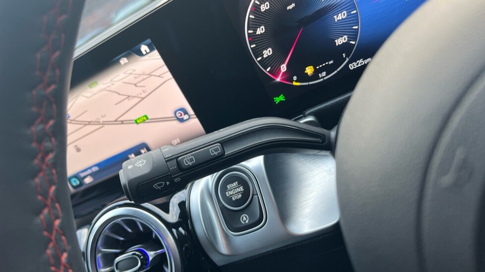 Used Mercedes-Benz GLB 2024 for sale - 76466331: Photo 32