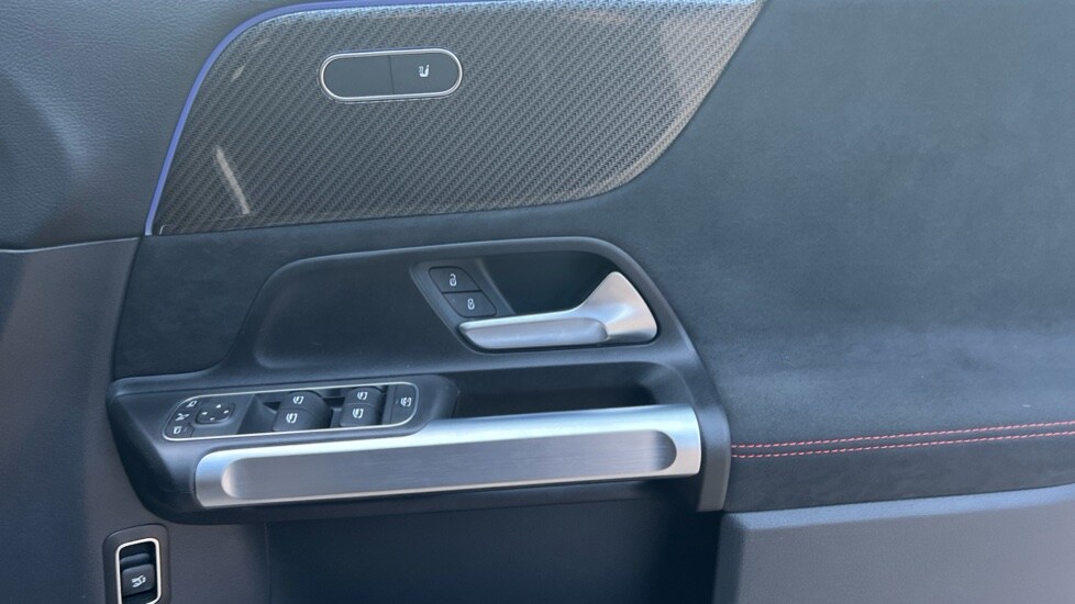 Used Mercedes-Benz GLB 2024 for sale - 76466331: Photo 37