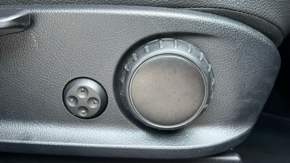 Used Mercedes-Benz GLB 2024 for sale - 76466331: Photo 39