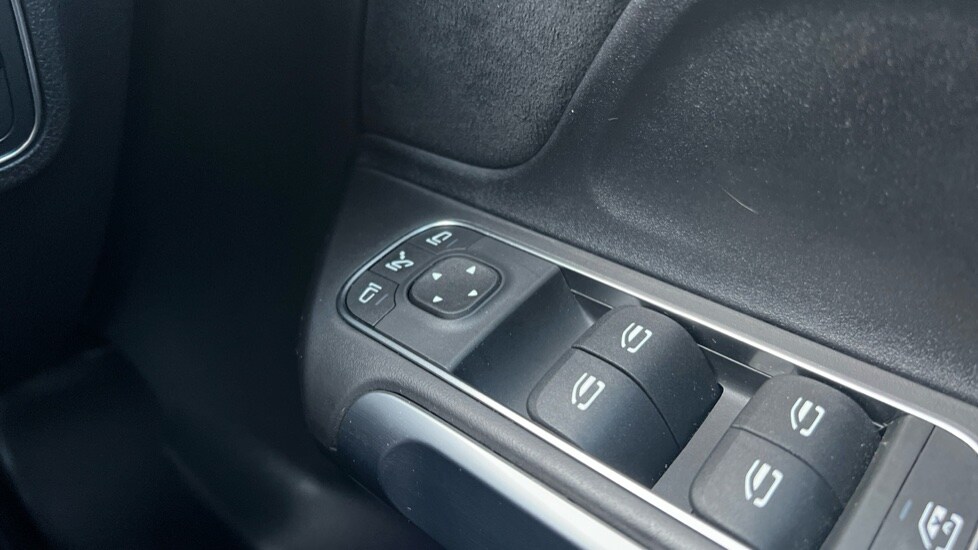 Used Mercedes-Benz GLB 2024 for sale - 76466331: Photo 52