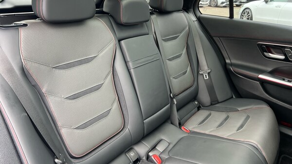 Used Mercedes-Benz C-Class 2024 for sale - 75534121: Photo 15