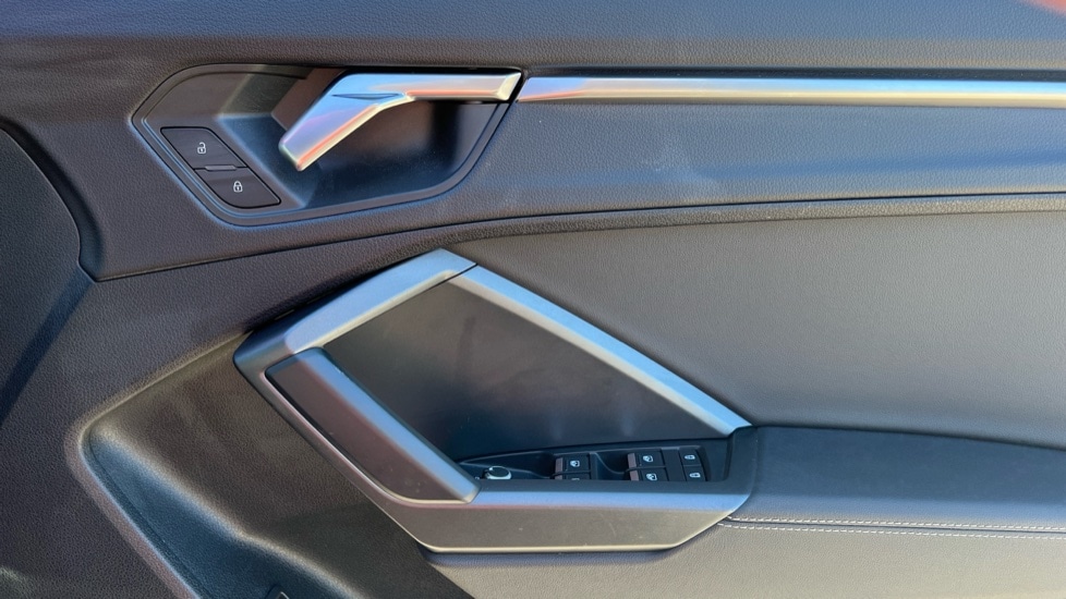 Used Audi Q3 2023 for sale - 76954430: Photo 30