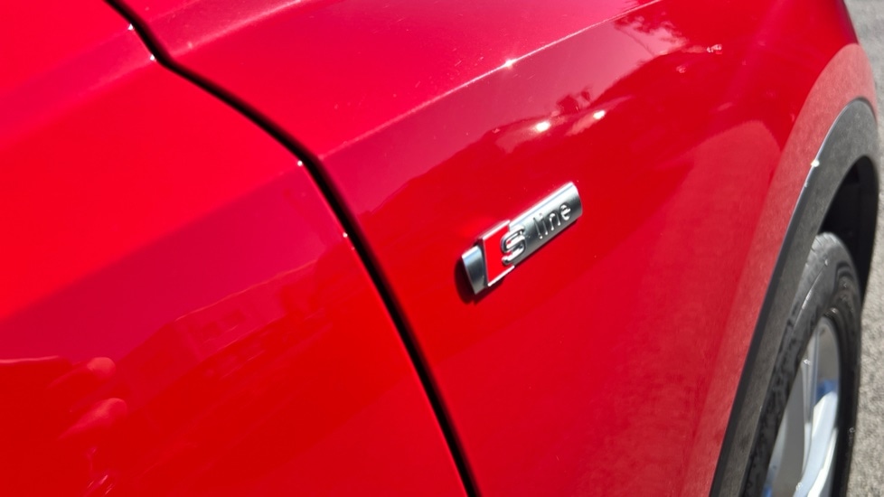 Used Audi Q3 2023 for sale - 76954430: Photo 40