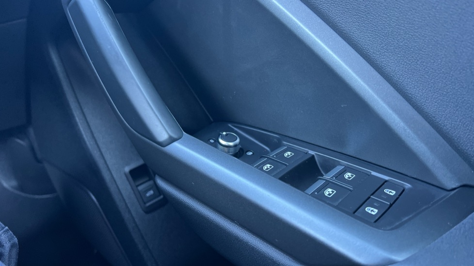 Used Audi Q3 2023 for sale - 76954430: Photo 46