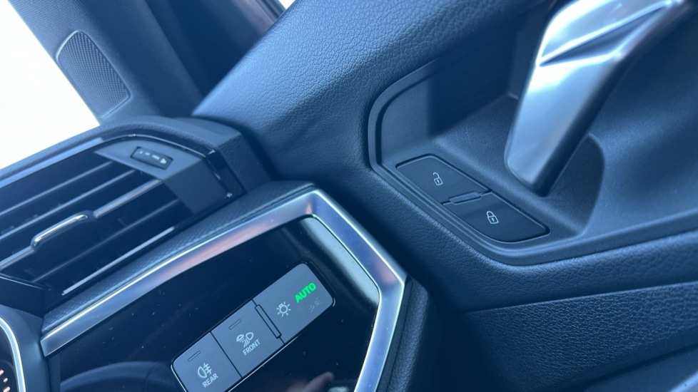 Used Audi Q3 2023 for sale - 76954430: Photo 48