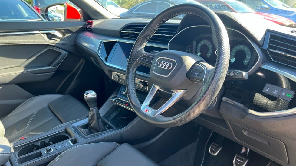 Used Audi Q3 2023 for sale - 76954430: Photo 9