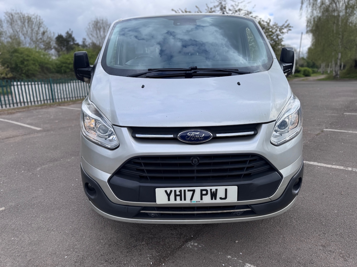 Used Ford Transit Custom 2017 for sale - 74386647: Photo 2