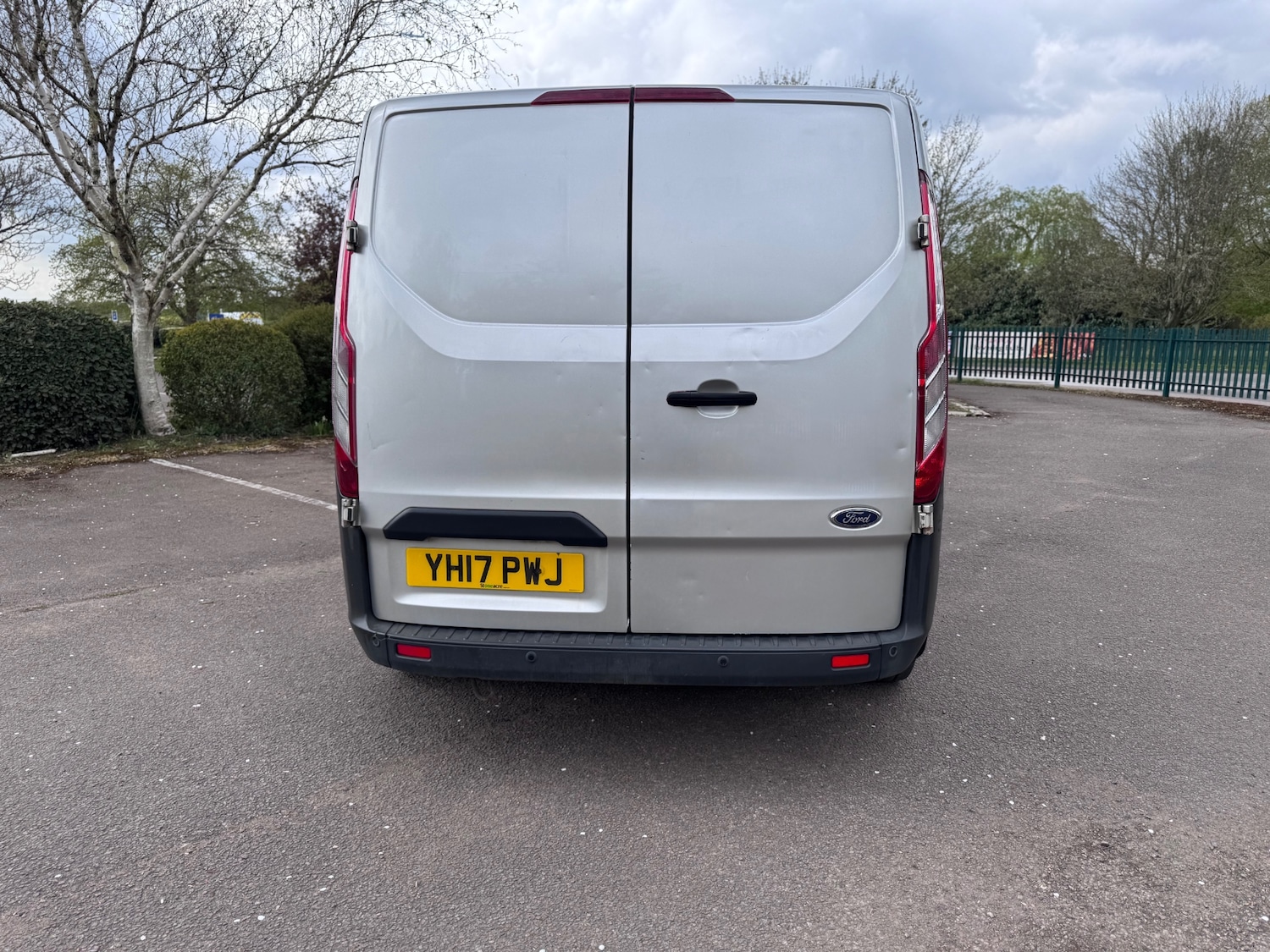 Used Ford Transit Custom 2017 for sale - 74386647: Photo 5