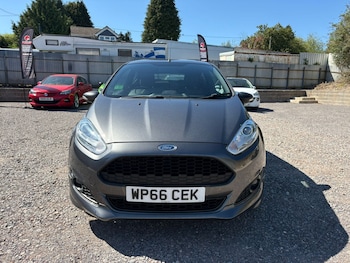 Used Ford Fiesta 2016 for sale - 78352944: Photo