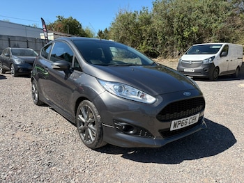 Used Ford Fiesta 2016 for sale - 78352944: Photo