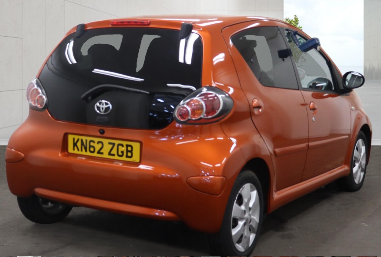 Used Toyota AYGO 2012 for sale - 78131605: Photo 2