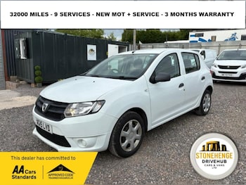 Used Dacia Sandero 2015 for sale - 78513721: Photo