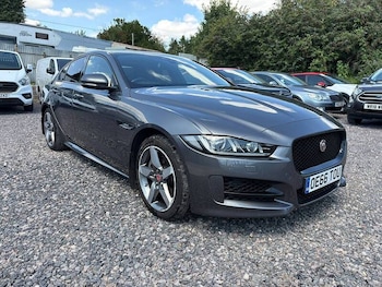 Used Jaguar XE 2017 for sale - 79392491: Photo