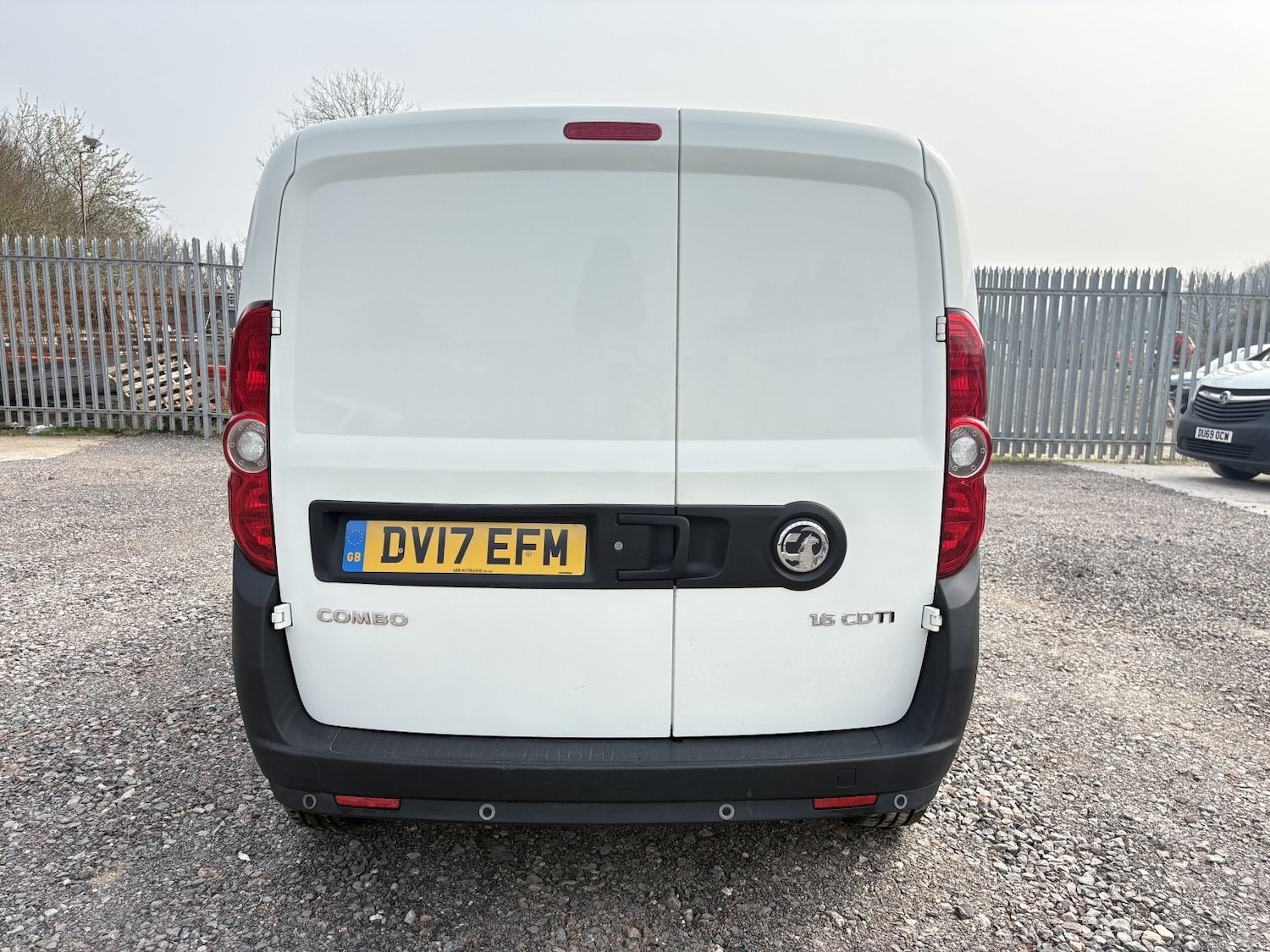 Used Vauxhall Combo 2017 for sale - 78004353: Photo 6