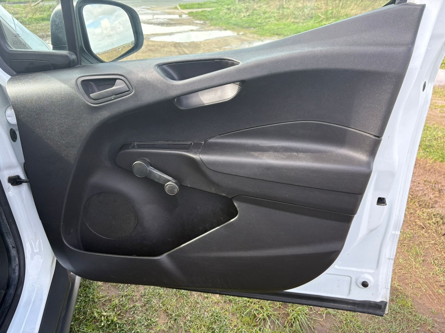 Used Ford Transit Courier 2016 for sale - 78004435: Photo 20