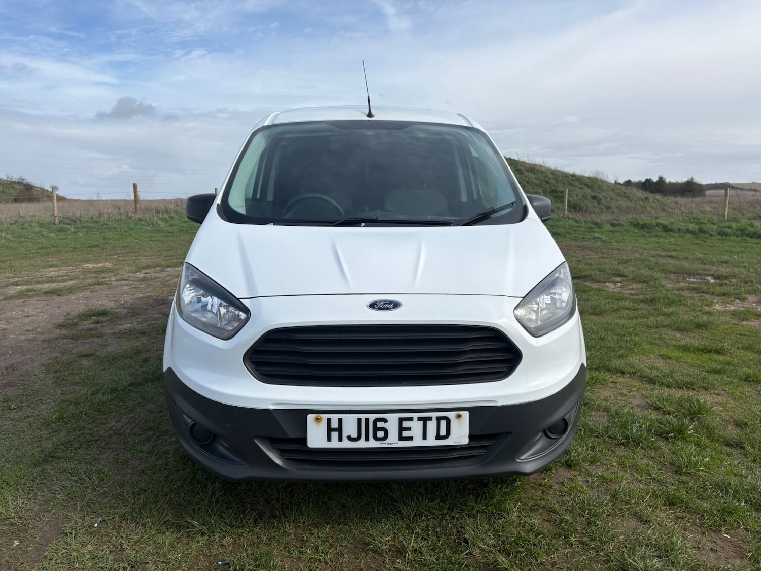 Used Ford Transit Courier 2016 for sale - 78004435: Photo 6