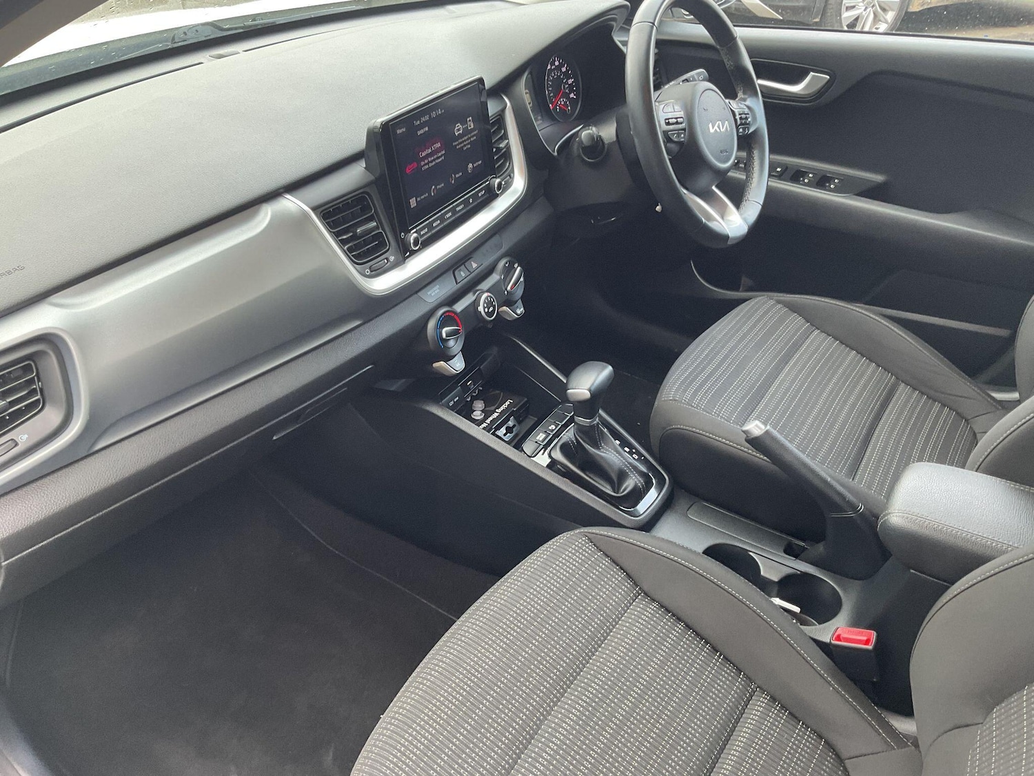 Used Kia Stonic 2022 for sale - 77657972: Photo 12