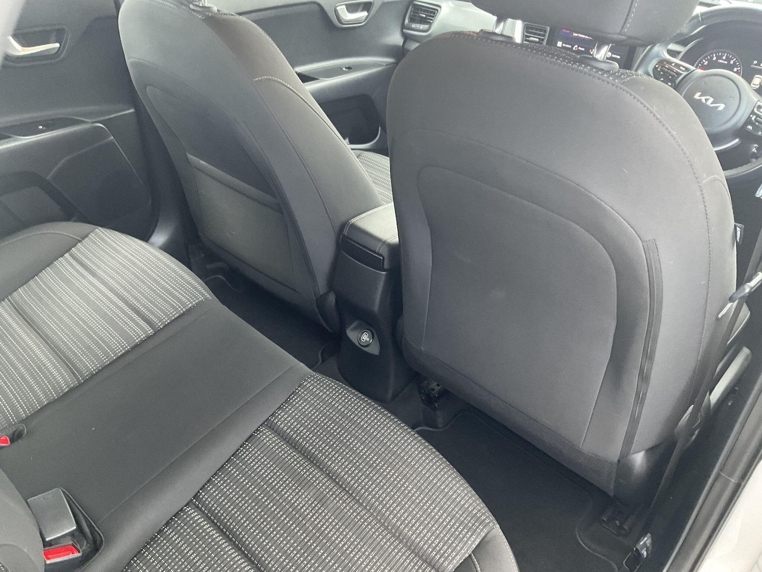 Used Kia Stonic 2022 for sale - 77657972: Photo 14