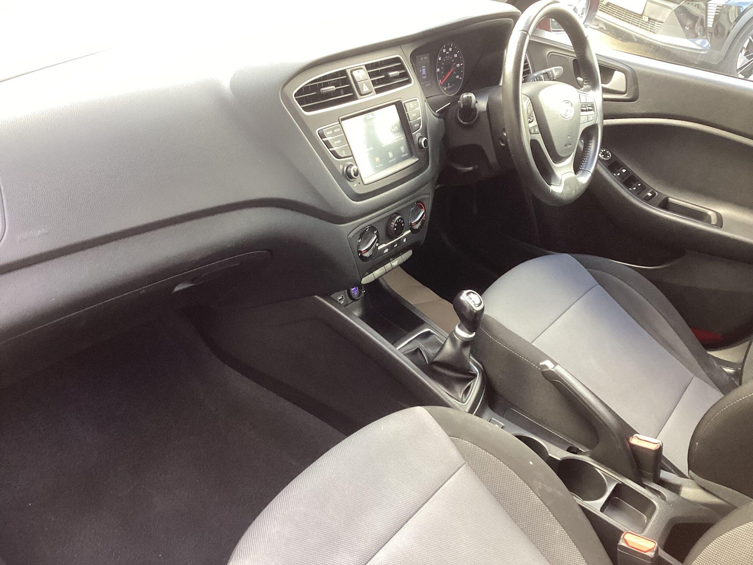 Used Hyundai i20 2018 for sale - 76408387: Photo 12