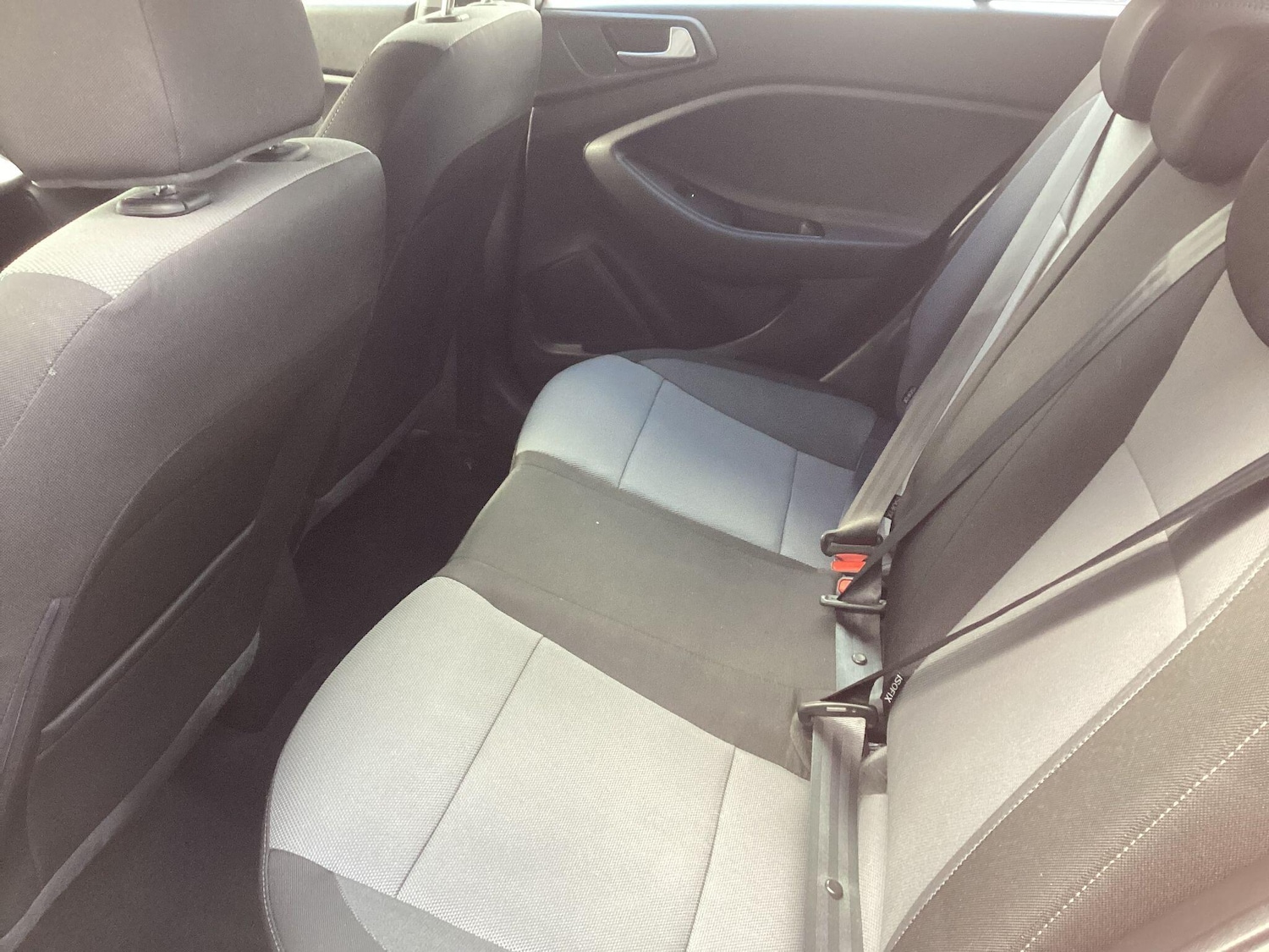 Used Hyundai i20 2018 for sale - 76408387: Photo 15