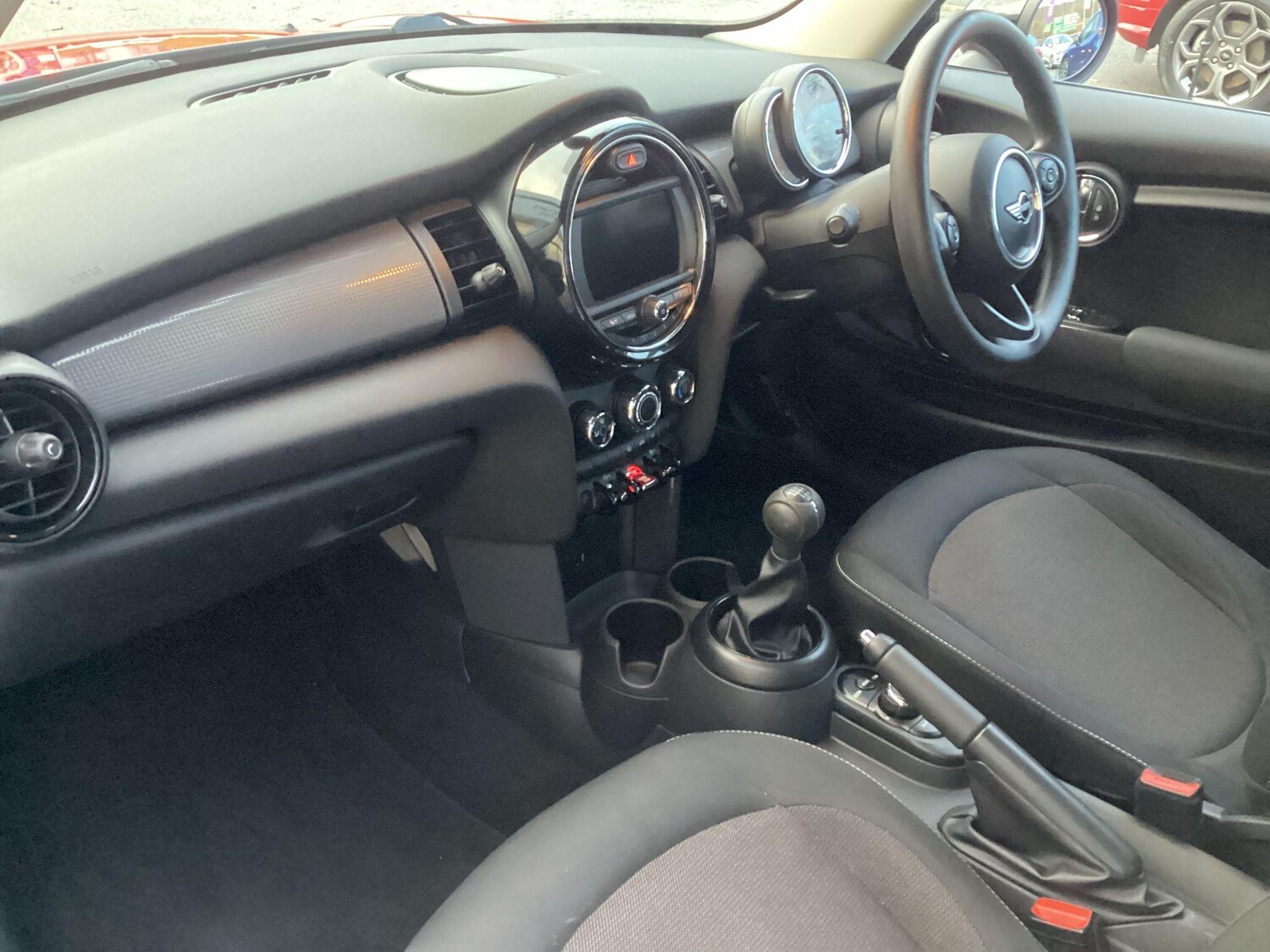 Used MINI Hatch 2018 for sale - 76701237: Photo 11
