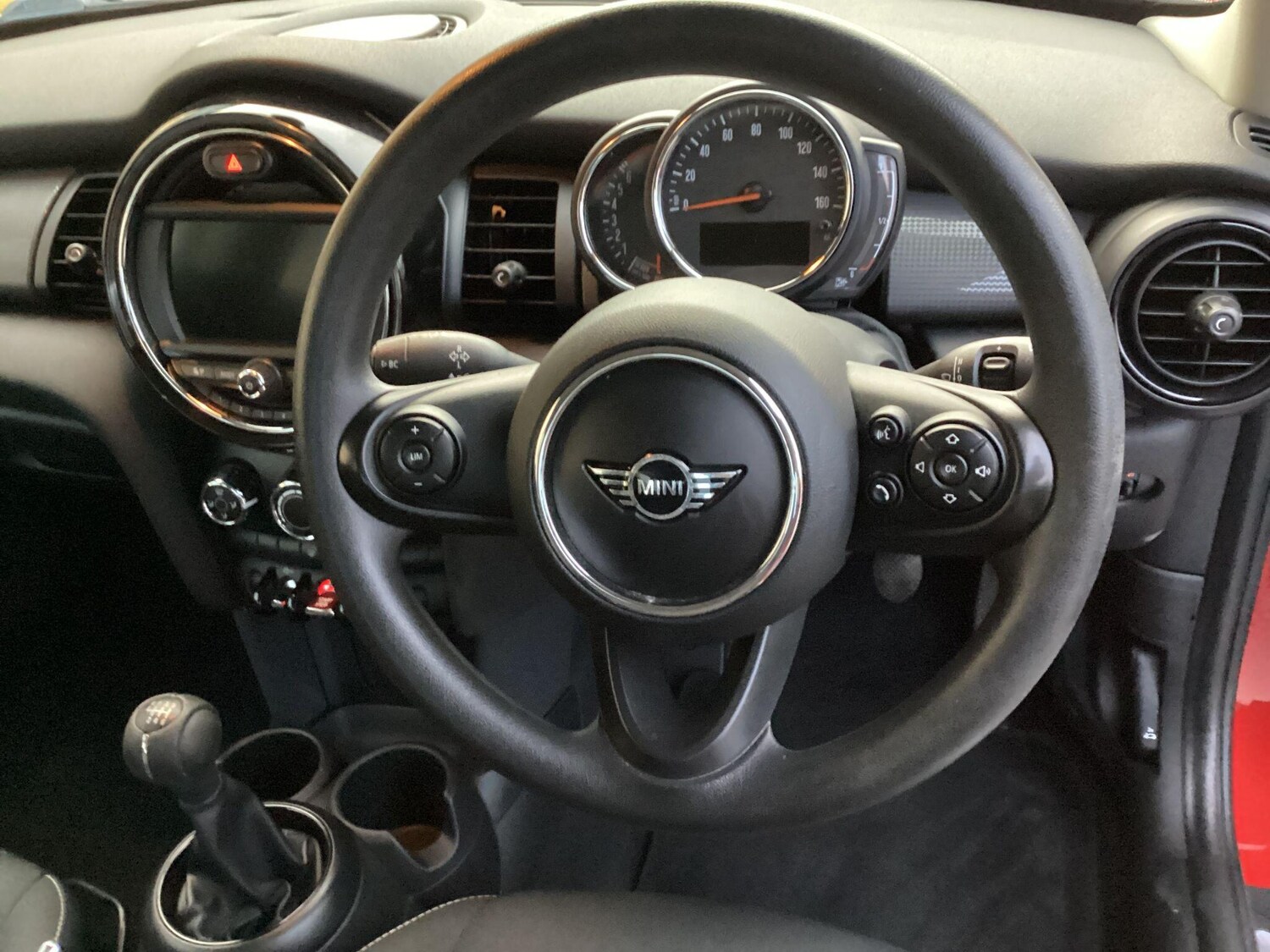 Used MINI Hatch 2018 for sale - 76701237: Photo 15