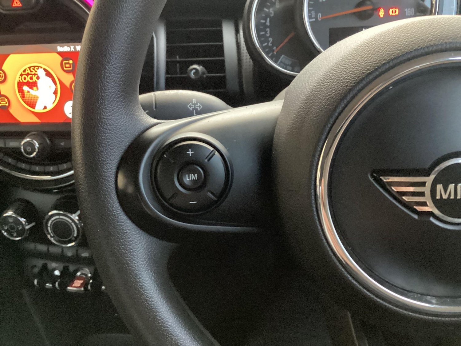 Used MINI Hatch 2018 for sale - 76701237: Photo 16