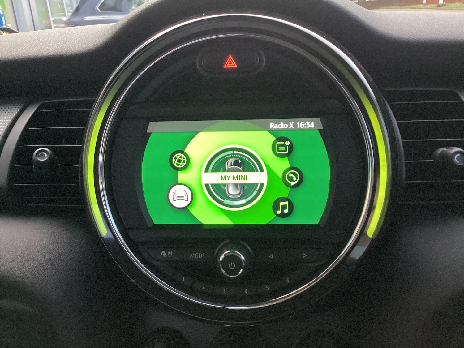 Used MINI Hatch 2018 for sale - 76701237: Photo 24