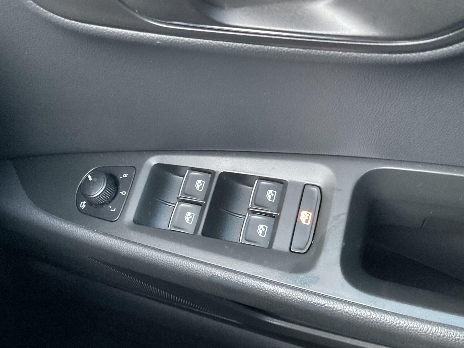 Used SEAT Leon for sale - 77456466: Photo 24