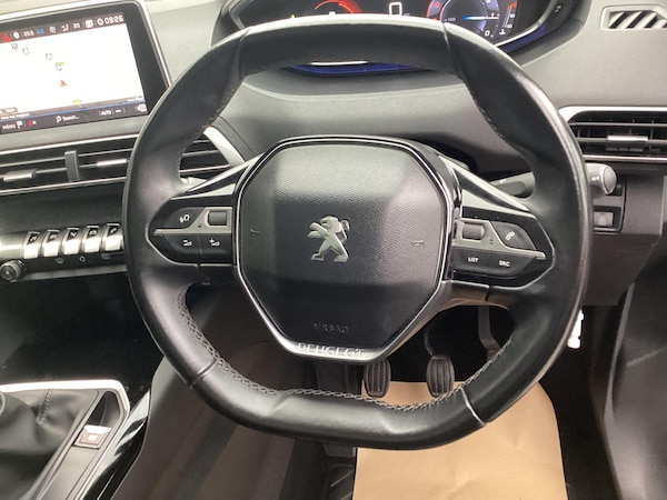 Used Peugeot 3008 2018 for sale - 76189054: Photo 16