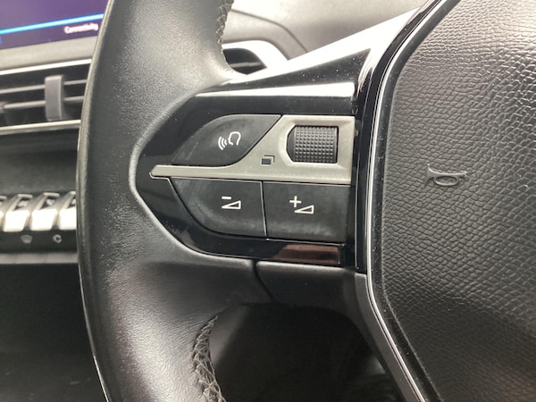 Used Peugeot 3008 2018 for sale - 76189054: Photo 17